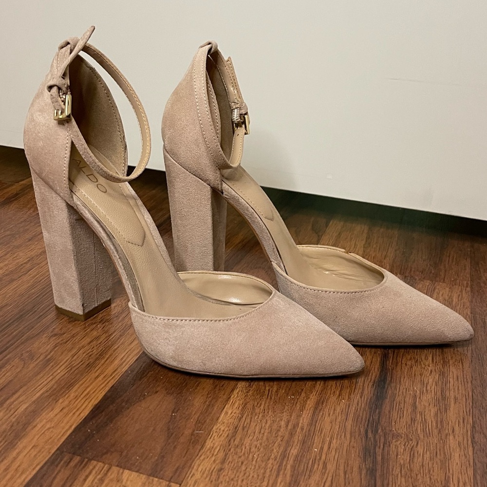 ALDO Nude Heels size 7.5M